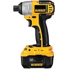 Heavy-Duty 1/4" (6.4mm) 18V Impact Driver Kit with NANO™ Technology 